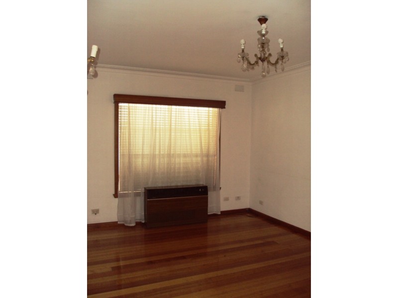 1 Sydenham Street, Seddon VIC 3011