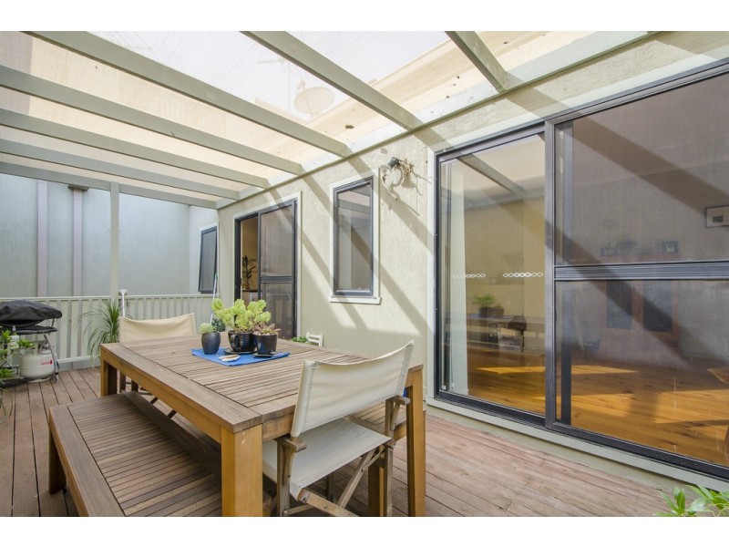 40 Woodruff Street, Kensington VIC 3031