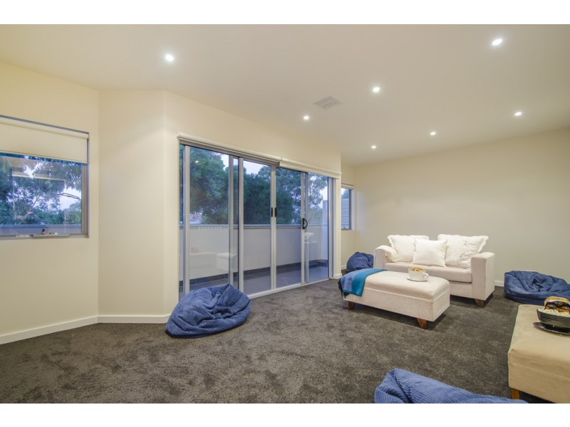 56 Mason Street, Newport VIC 3015