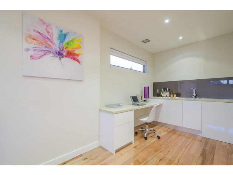 56 Mason Street, Newport VIC 3015