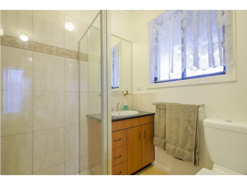 2/22 Benjamin Street, Sunshine VIC 3020