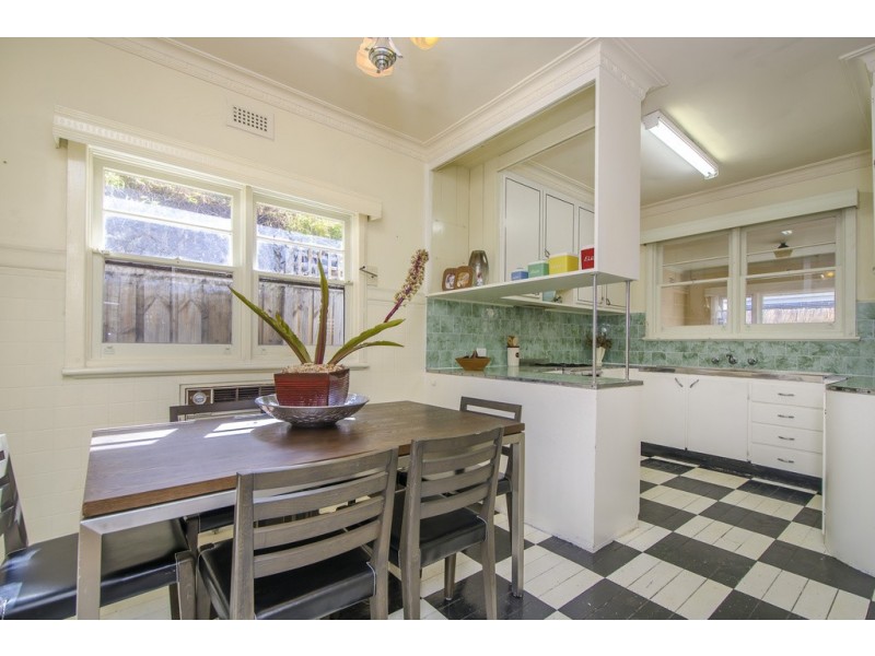 28 Madden Street, Maidstone VIC 3012