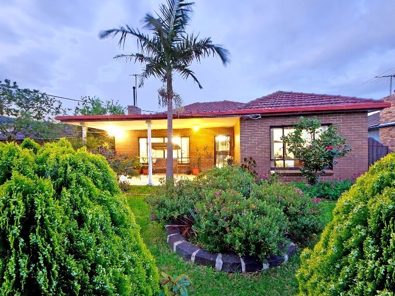 8 Percy Street, Newport VIC 3015