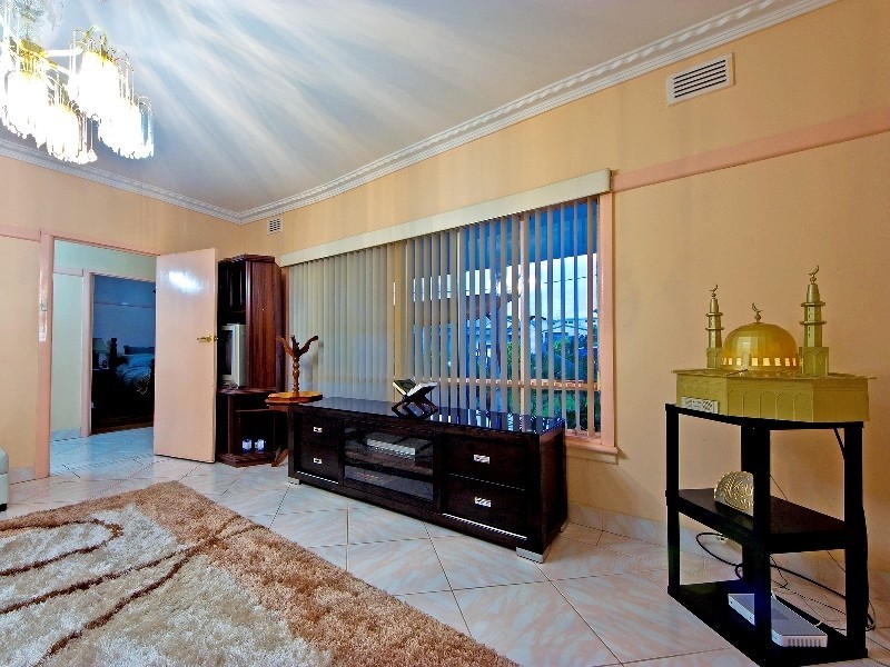 8 Percy Street, Newport VIC 3015