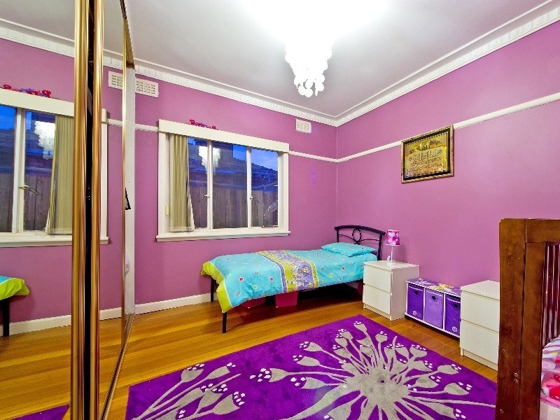 8 Percy Street, Newport VIC 3015