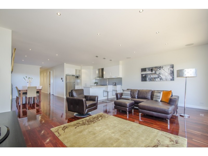 14 Edward Avenue, Altona North VIC 3025