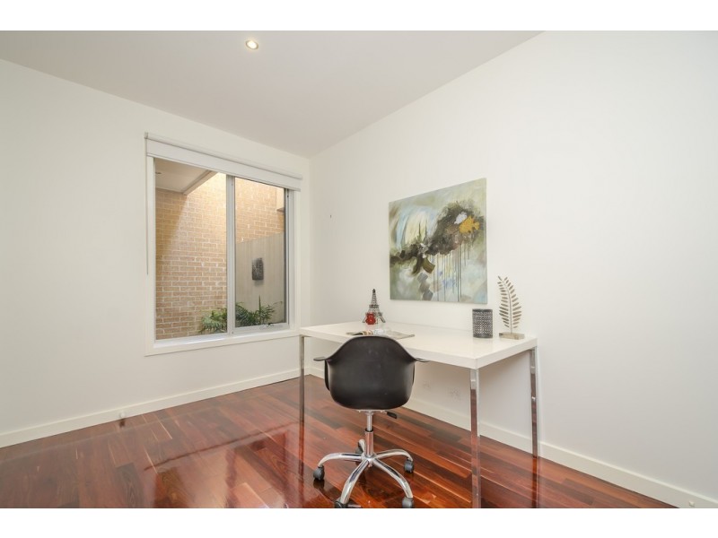 14 Edward Avenue, Altona North VIC 3025