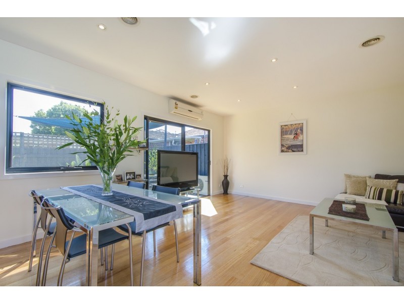 30 Derwent Street, Newport VIC 3015