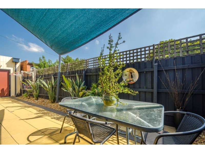 30 Derwent Street, Newport VIC 3015