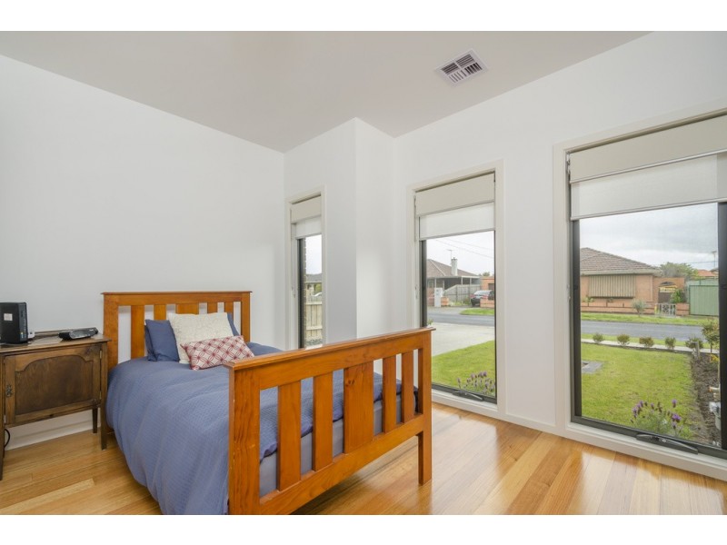92 First Avenue, Altona North VIC 3025