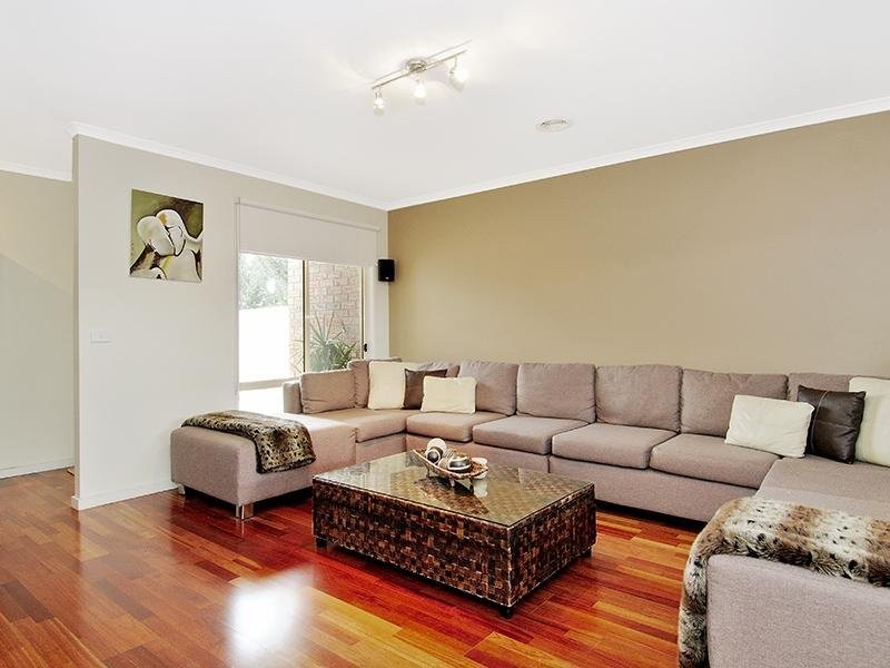 20 Brindalee Way, Hillside VIC 3037