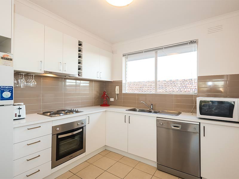 9/18 Kingsville Street, Kingsville VIC 3012