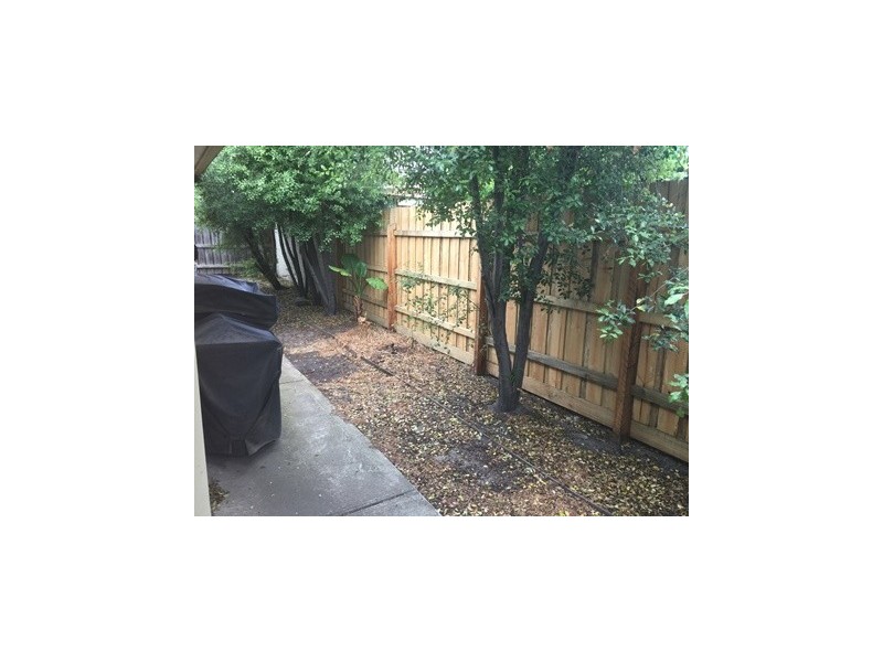 1/10 Steel Street, Spotswood VIC 3015