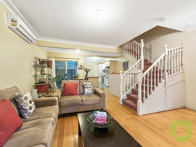 64 Margaret Street, Newport VIC 3015