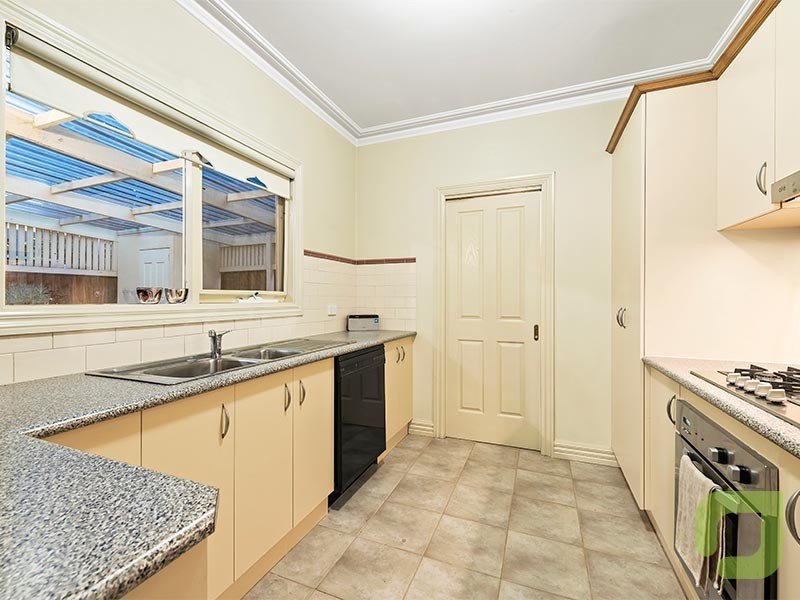 64 Margaret Street, Newport VIC 3015