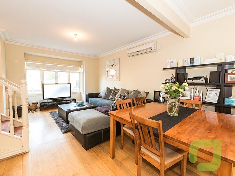 64 Margaret Street, Newport VIC 3015