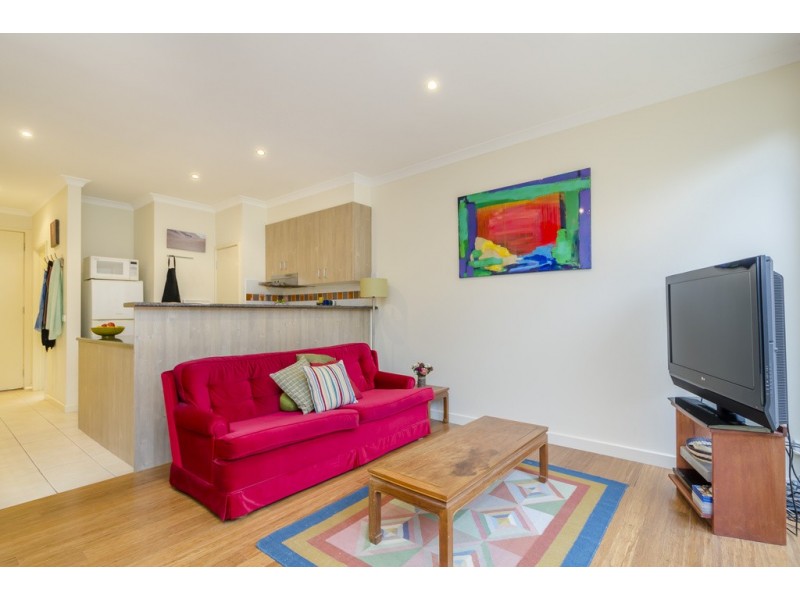 1/290-292 Nicholson Street, Seddon VIC 3011