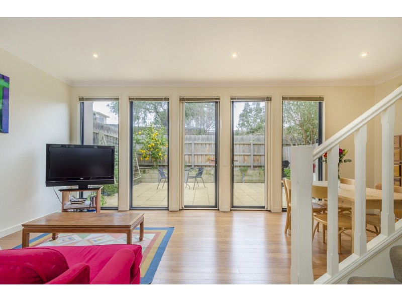 1/290-292 Nicholson Street, Seddon VIC 3011