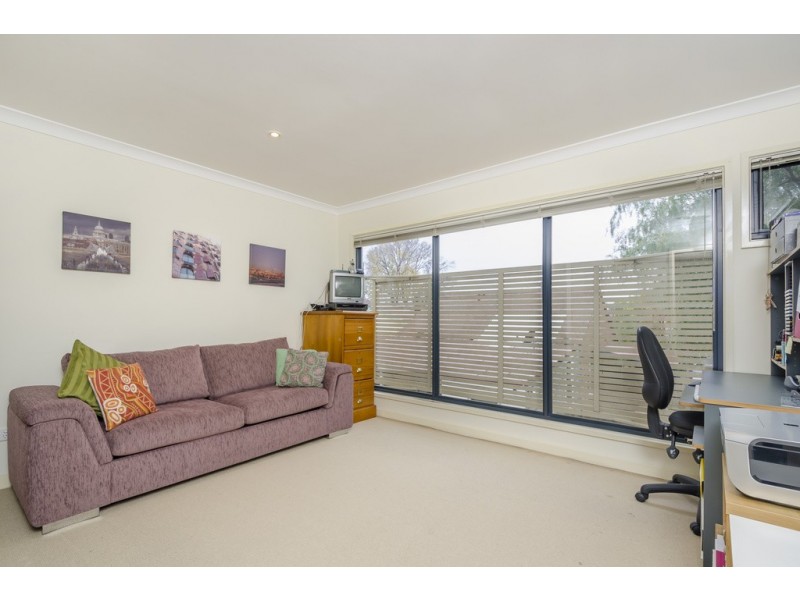 1/290-292 Nicholson Street, Seddon VIC 3011