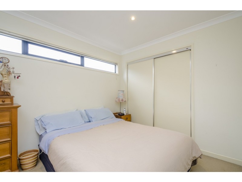 1/290-292 Nicholson Street, Seddon VIC 3011