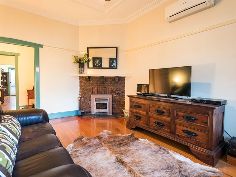 10 Dudley Street, Footscray VIC 3011