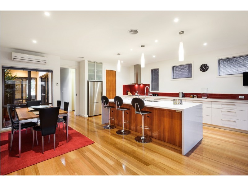 35 John Liston Drive, Newport VIC 3015