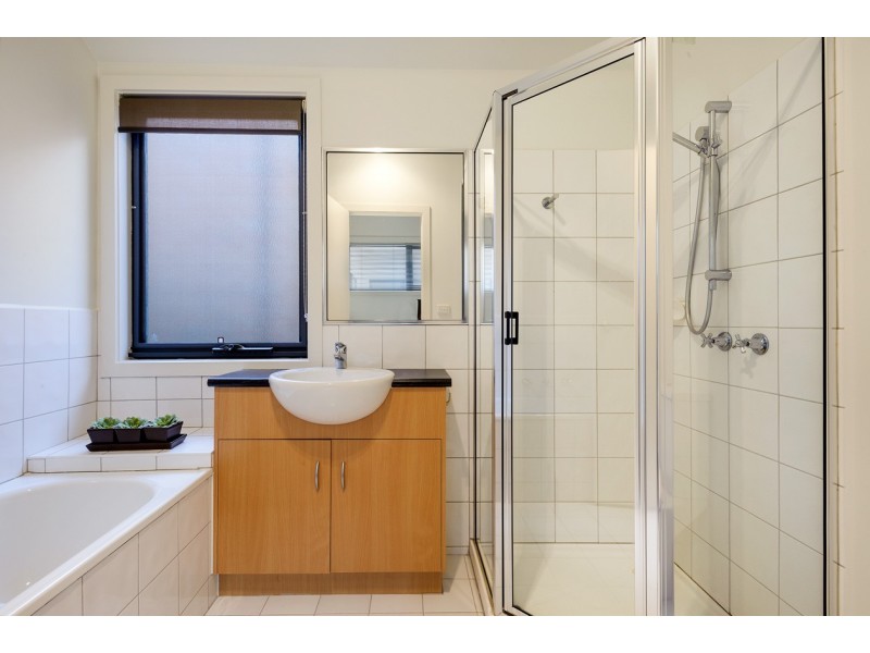 35 John Liston Drive, Newport VIC 3015