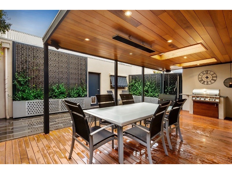 35 John Liston Drive, Newport VIC 3015