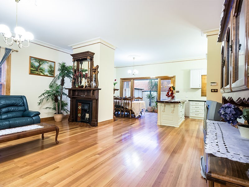 15 Bishop Street, Kingsville VIC 3012