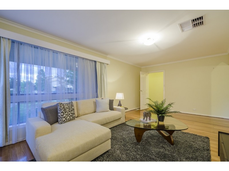 20 Simmons Drive, Seaholme VIC 3018