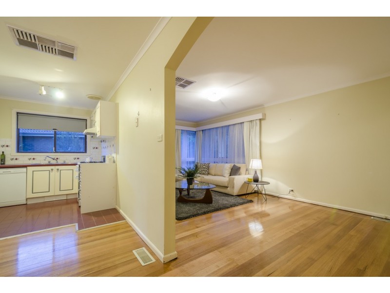 20 Simmons Drive, Seaholme VIC 3018