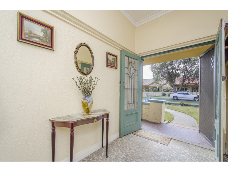 1 Tait Street, Newport VIC 3015