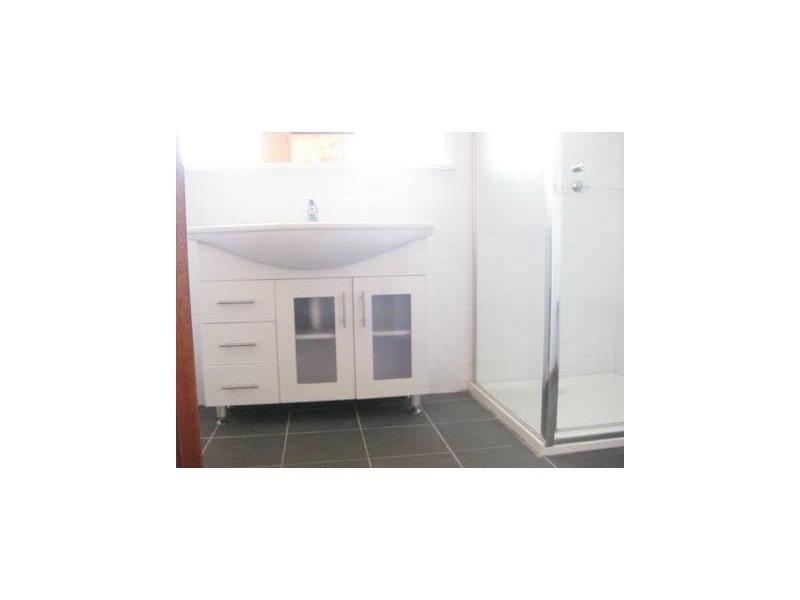 136 North Road, Newport VIC 3015