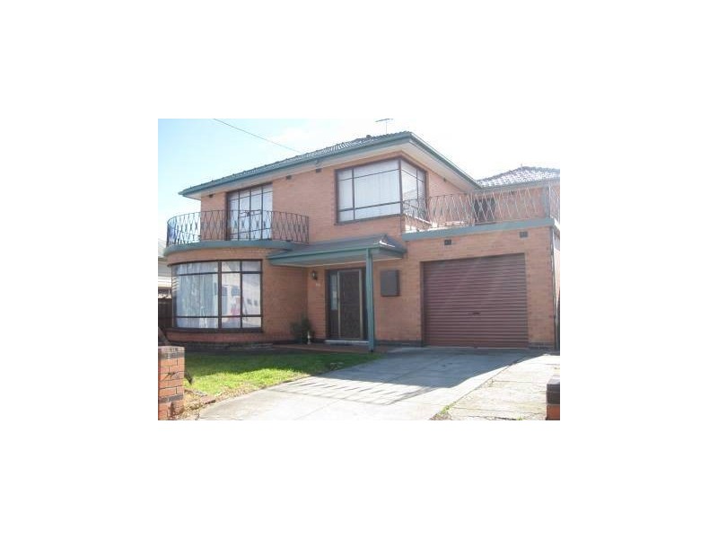 136 North Road, Newport VIC 3015