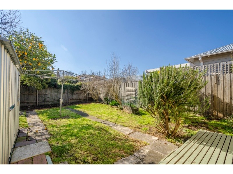 18 Ford Street, Newport VIC 3015