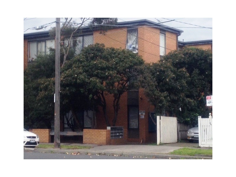 2/39-41 Hyde Street, Footscray VIC 3011