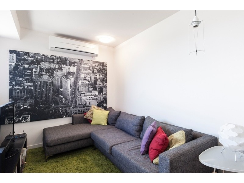 1008/240 Barkly Street, Footscray VIC 3011