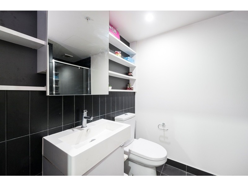 1008/240 Barkly Street, Footscray VIC 3011