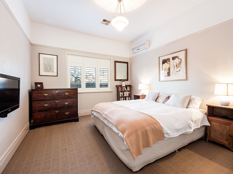 130 Chirnside Street, Kingsville VIC 3012