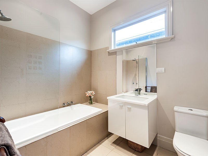 130 Chirnside Street, Kingsville VIC 3012