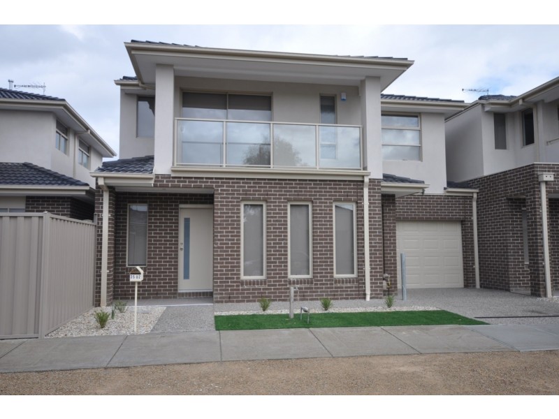 16 Gayle Close, Sunshine West VIC 3020