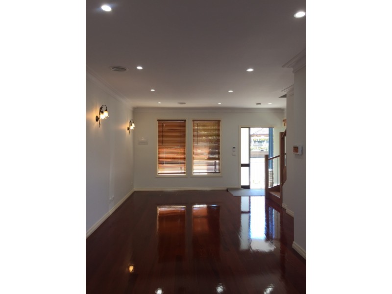 1/55 Roberts Street, West Footscray VIC 3012