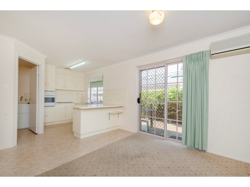 71/1 Stewart Avenue, Altona VIC 3018