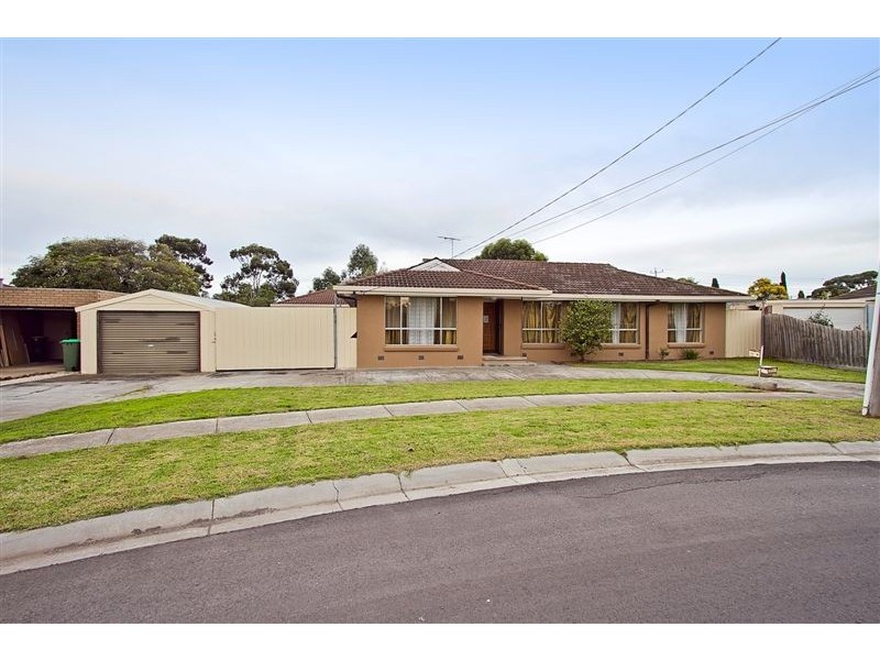 5 Whiton Grove, Wyndham Vale VIC 3024