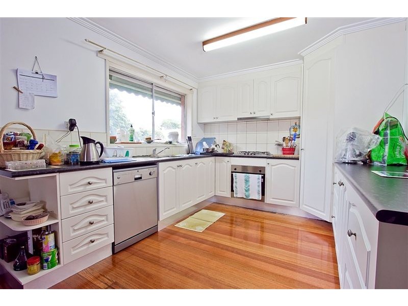 5 Whiton Grove, Wyndham Vale VIC 3024