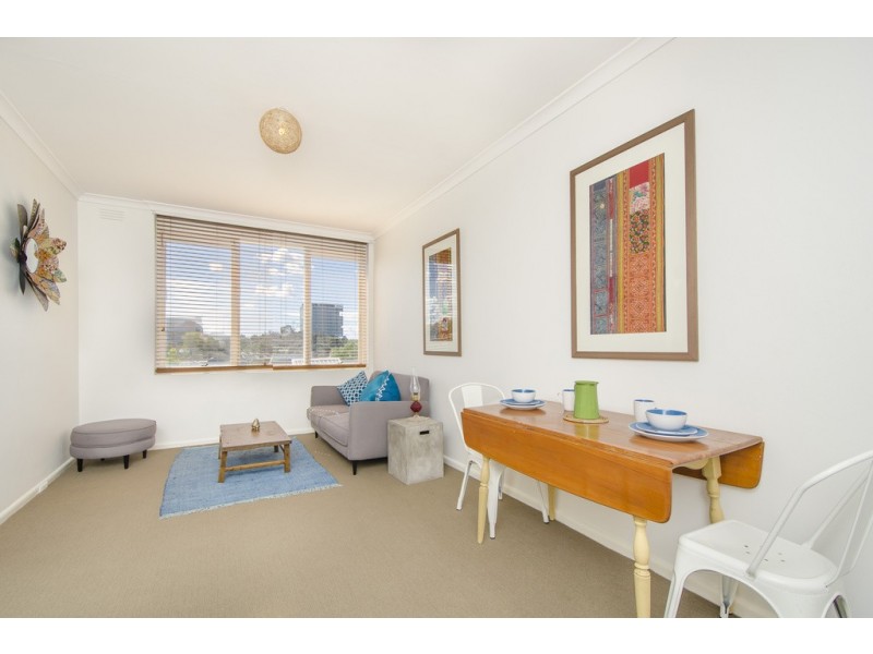 19/294 Nicholson Street, Seddon VIC 3011