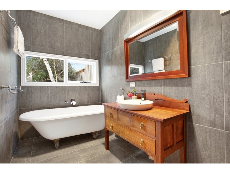 196 Pilgrim Street, Seddon VIC 3011