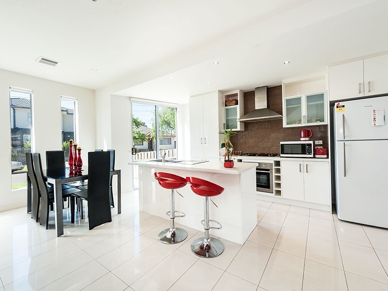 67 Stenhouse Avenue, Brooklyn VIC 3012