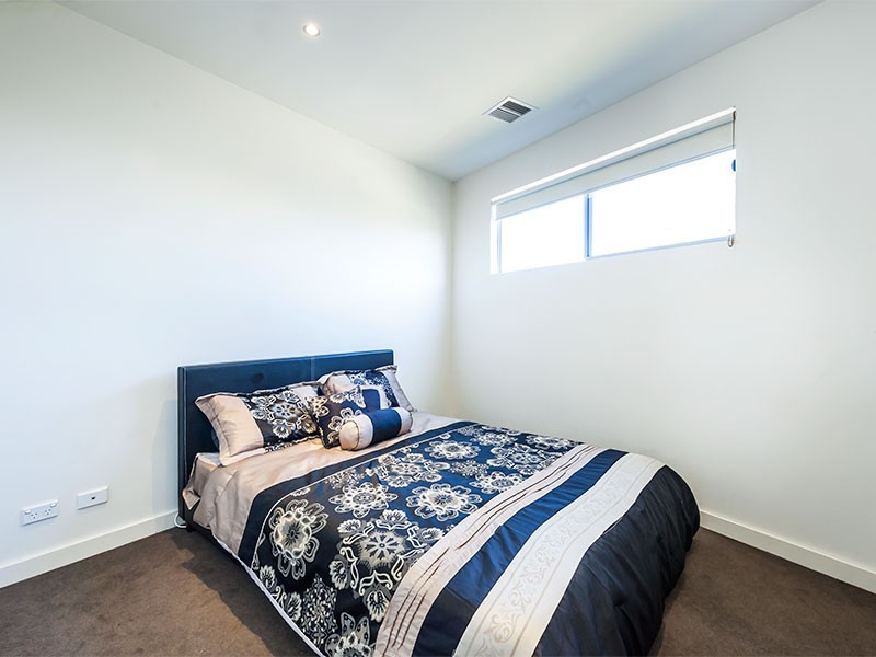 67 Stenhouse Avenue, Brooklyn VIC 3012