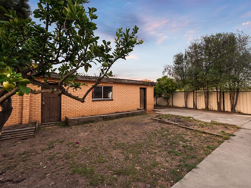 25 Hatherley Grove, Altona North VIC 3025